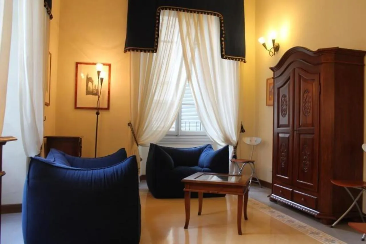 פירנצה Via Roma Suites דירה