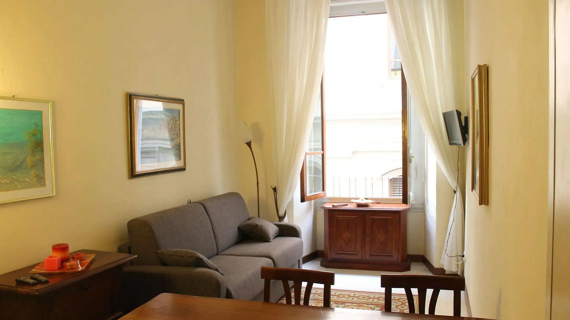 Via Roma Suites フィレンツェ アパート